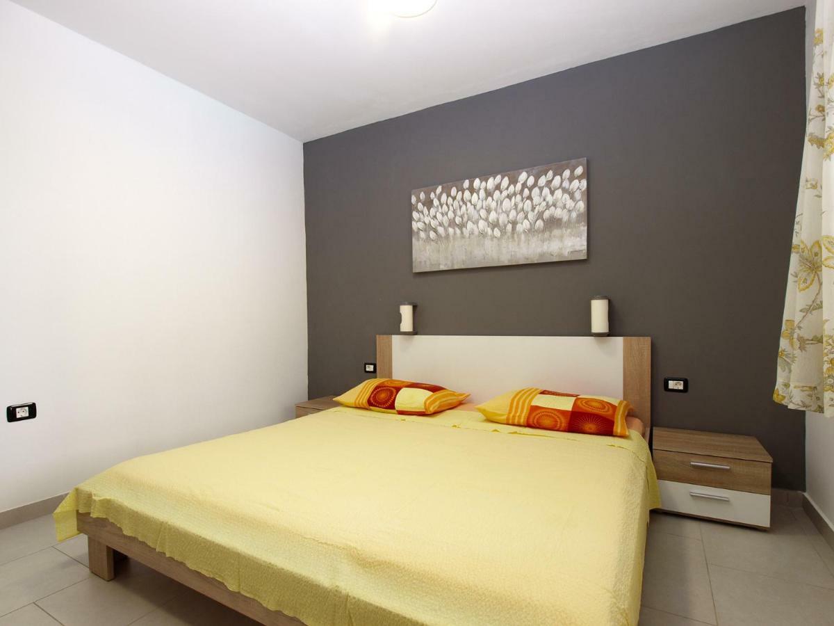 Villa House Puntizela 747 Pola Esterno foto